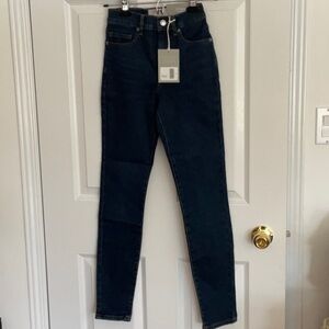 NWT Everlane High Rise Skinny jeans size 23